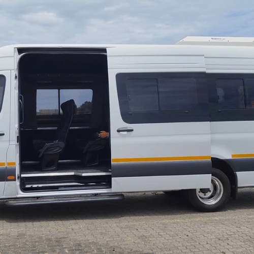Capricorn Tours – 22 Seater Sprinter (4)