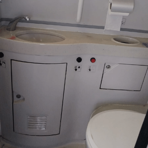 Capricorn Tours – 32 Seater Higer (5)