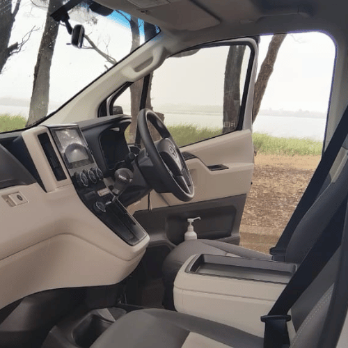 Capricorn Tours – Great Silver Quantum 14 Seater (5)