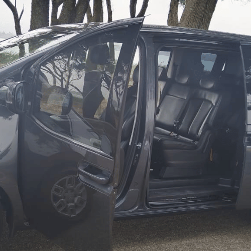 Capricorn Tours – Staria 9 seater grey (5)