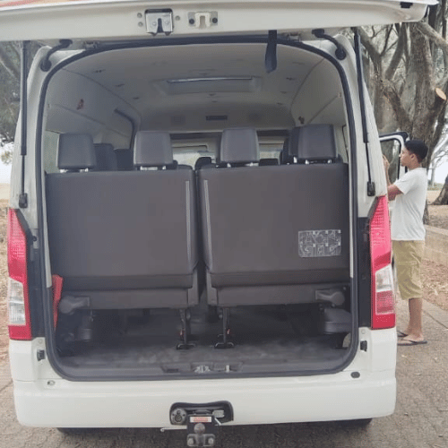 Capricorn Tours – White Quantum 14 Seater (6)